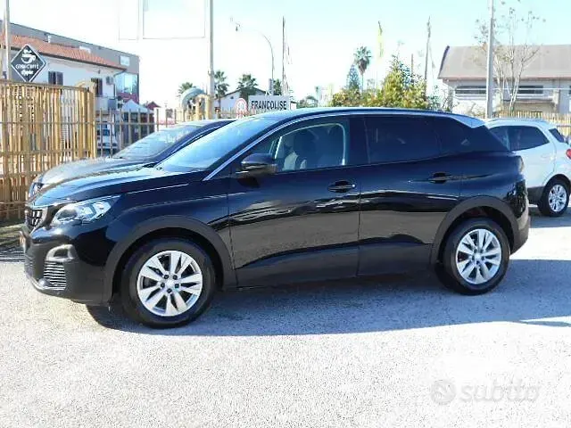 Usata Peugeot 3008 Business-Line 131 CV (96 kW) 2019 Nero SUV