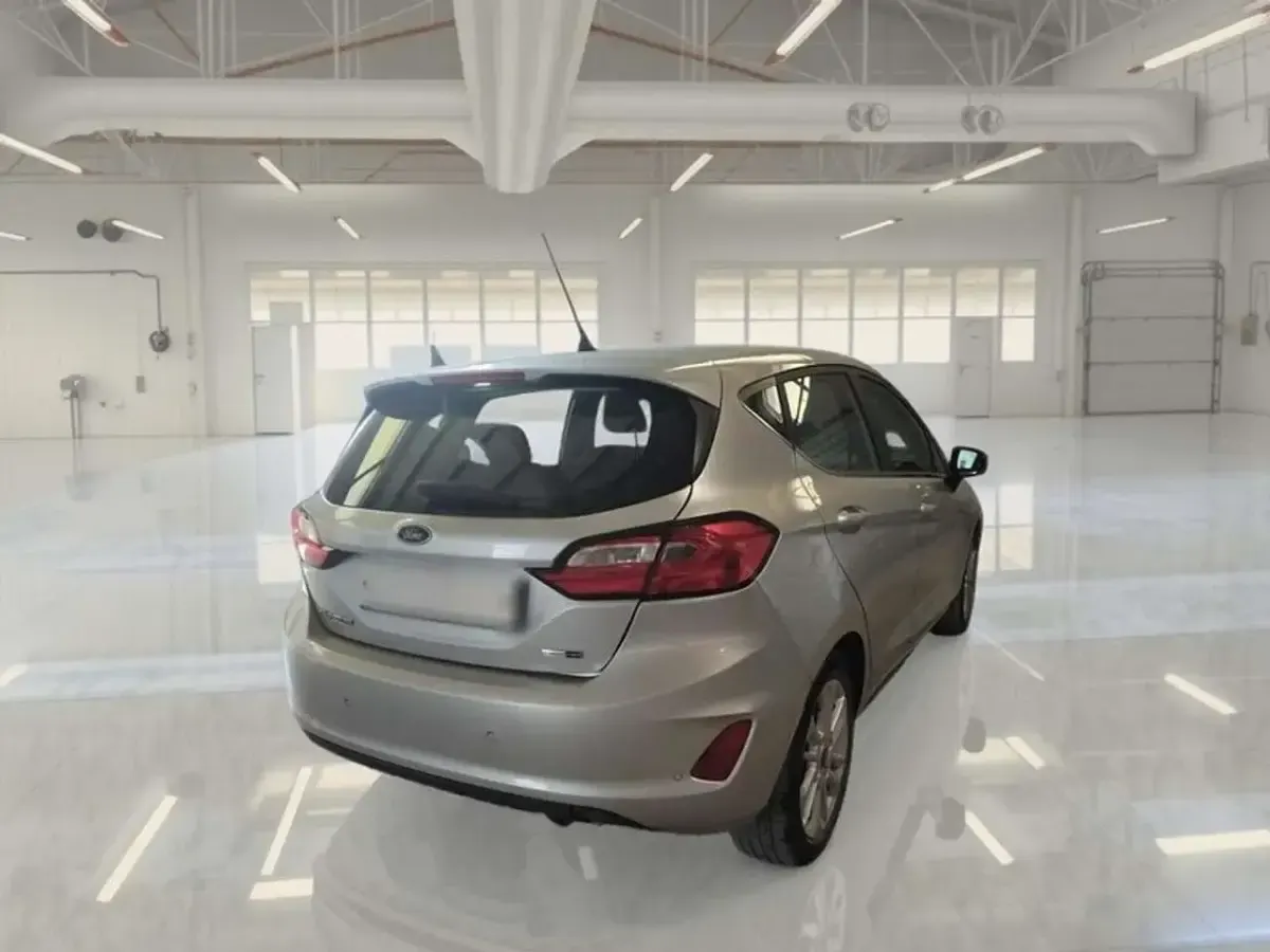 Usata Ford Fiesta Titanium 125 CV (91 kW) 2022 Grigio Utilitaria