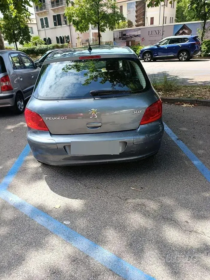 Usata Peugeot 307 109 CV (80 kW) 2006 Grigio Berlina