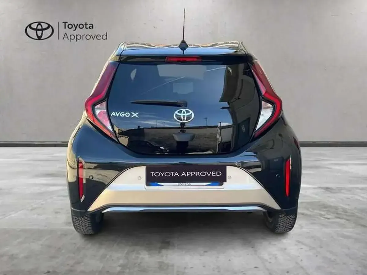 Usata Toyota Aygo X Lounge 72 CV (52 kW) 2024 Other SUV