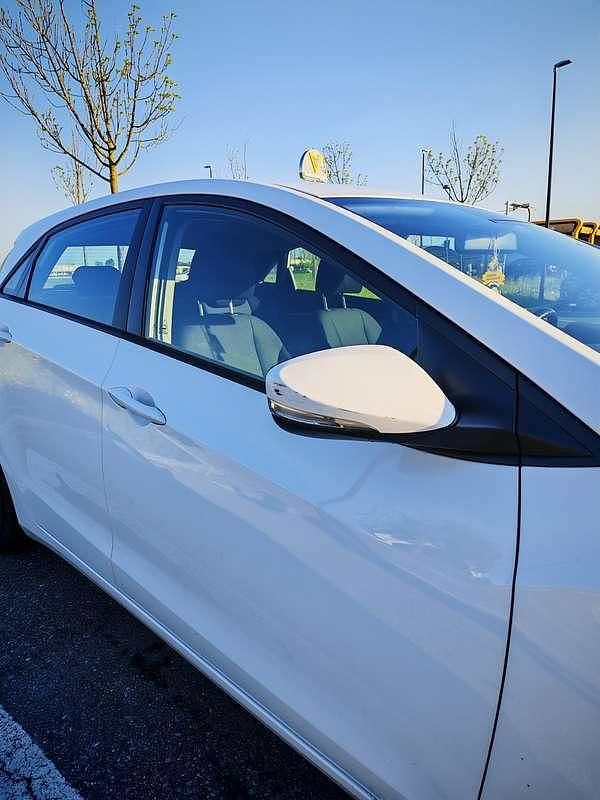 Occasion Hyundai i30 Comfort 110 PK (80 kW) 2012 Wit Sedan