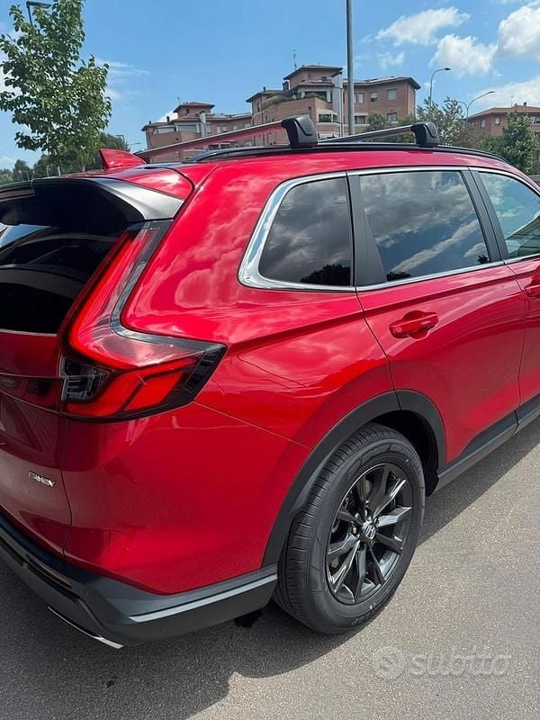 Usata Honda CR-V Elegance 184 CV (135 kW) 2025 Rosso SUV