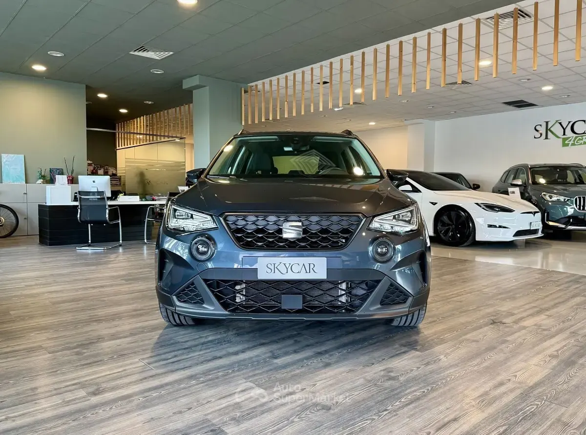 Usata Seat Arona Black Edition 95 CV (69 kW) 2026 Gray SUV