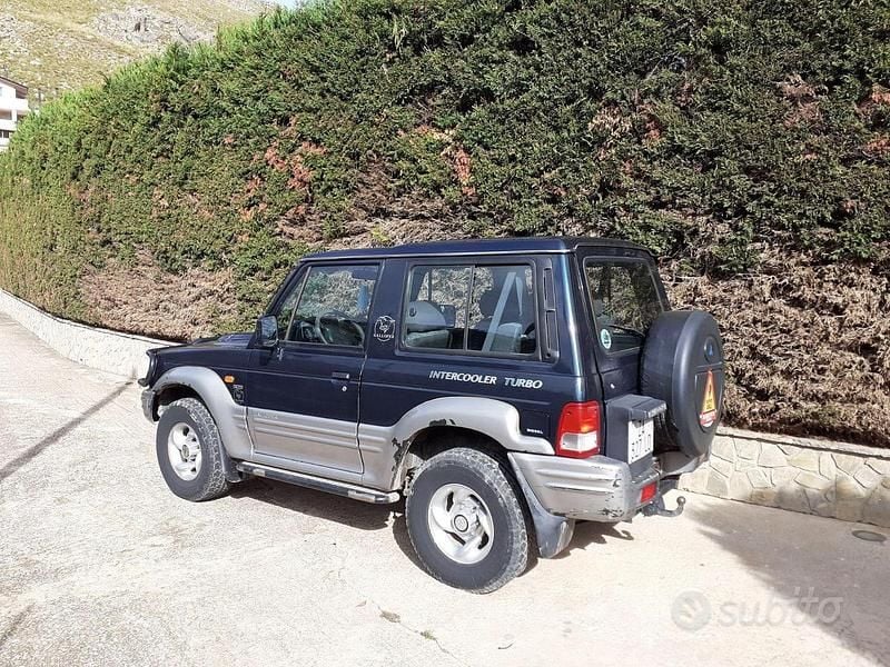 Usata Hyundai Galloper 100 CV (73 kW) 1999 Verde SUV