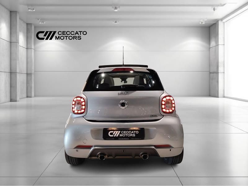 Usata Smart ForFour Brabus 109 CV (80 kW) 2017 Argento Utilitaria