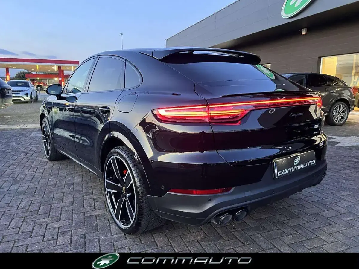 Usata Porsche Cayenne 340 CV (250 kW) 2021 Nero SUV