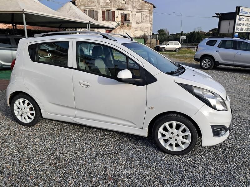 Usata Chevrolet Spark LTZ 68 CV (50 kW) 2014 Bianco Utilitaria