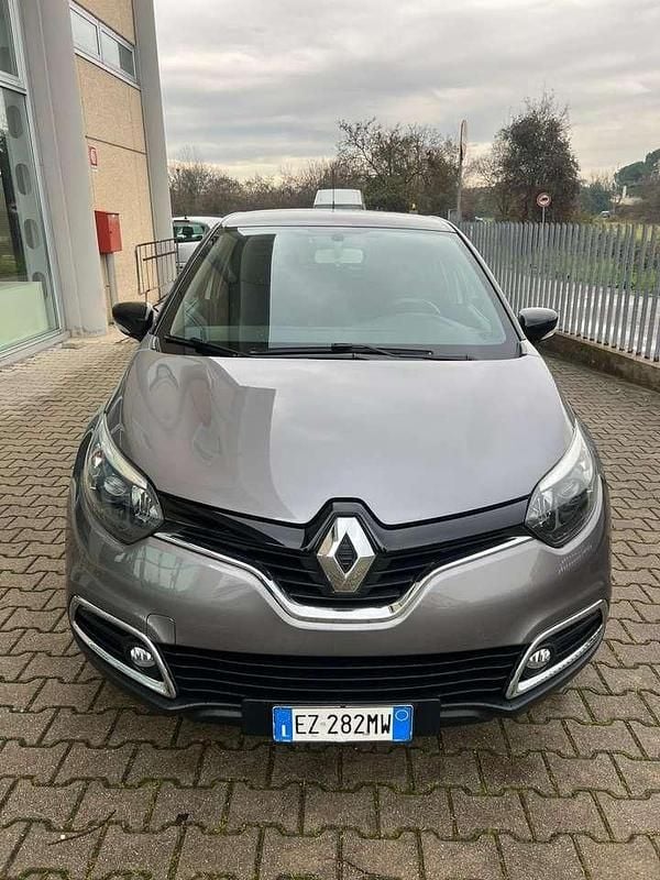 Usata Renault Captur 90 CV (66 kW) 2015 Grigio SUV
