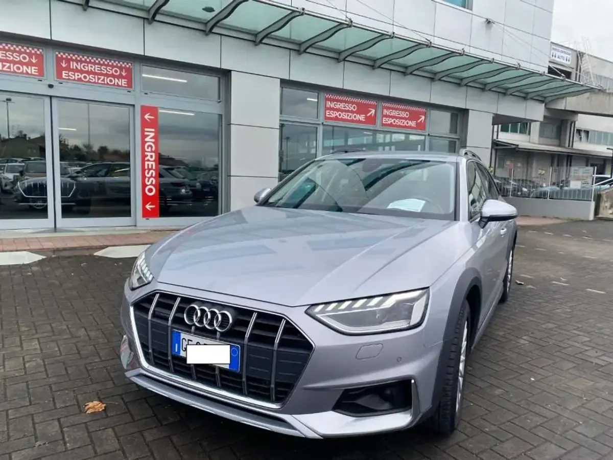 Usata Audi A4 Allroad Business 204 CV (150 kW) 2021 Argento Station wagon