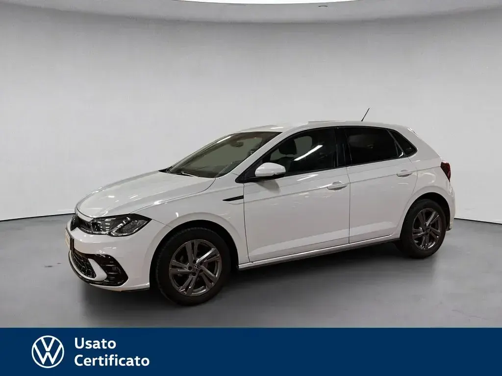 Usata VW Polo R-line 95 CV (69 kW) 2023 Bianco pastello Utilitaria