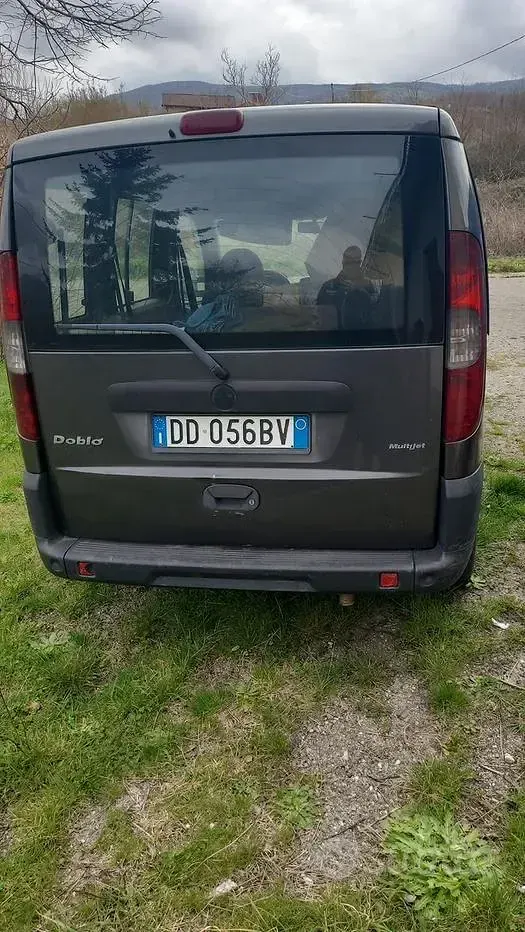Usata Fiat Doblò 105 CV (77 kW) 2007 Monovolume