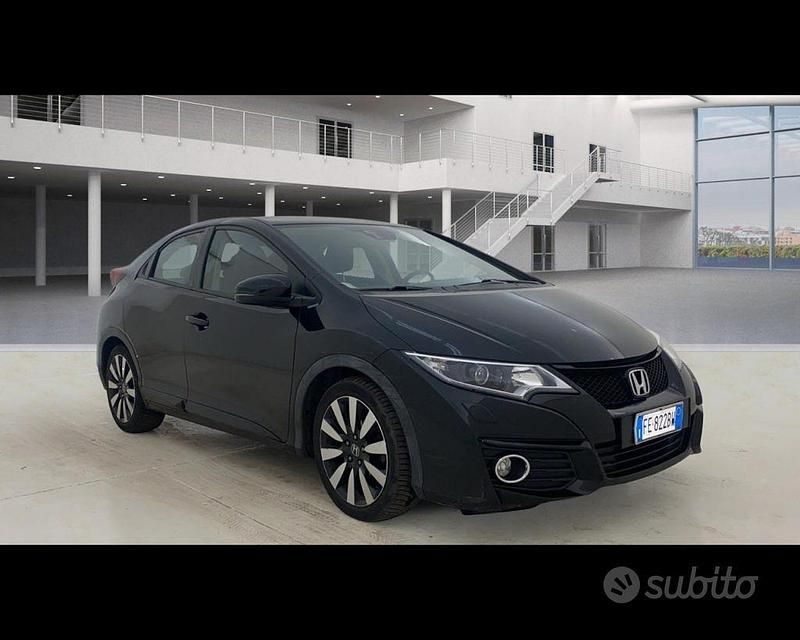 Usata Honda Civic Elegance 120 CV (88 kW) 2016 Grigio metallizzato Berlina