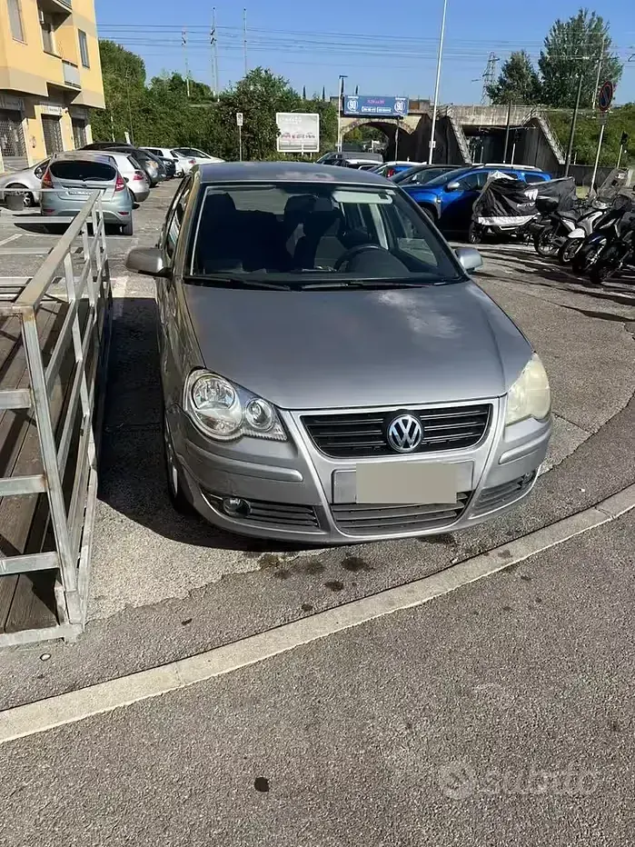 Usata VW Polo 64 CV (47 kW) 2006 Grigio Utilitaria