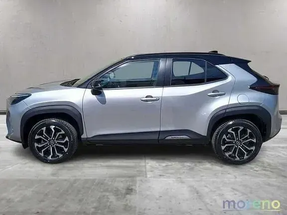 Usata Toyota Yaris Hybrid Trend 116 CV (85 kW) 2023 Grigio Pick-up