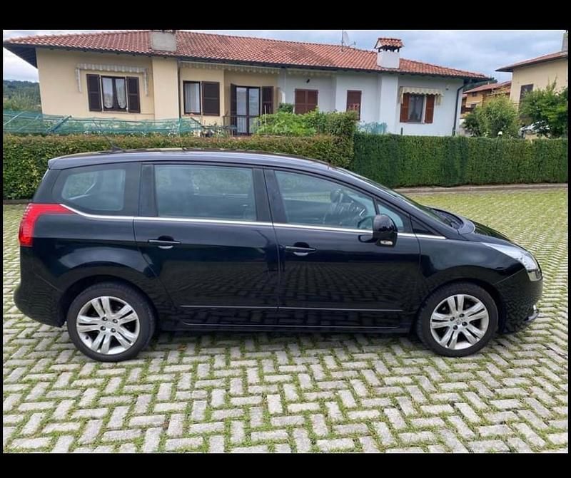 Usata Peugeot 5008 163 CV (119 kW) 2012 Nero Monovolume