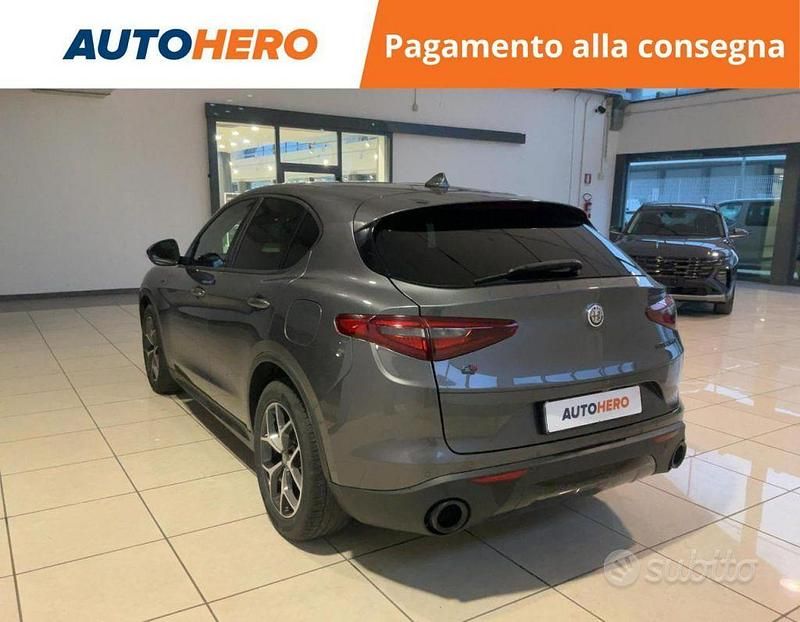 Usata Alfa Romeo Stelvio 190 CV (139 kW) 2020 Grigio SUV