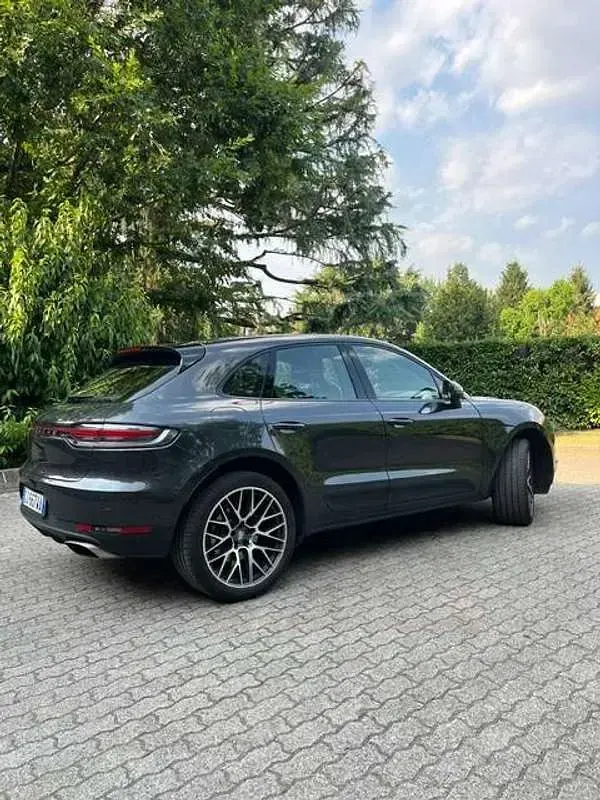 Usata Porsche Macan 245 CV (180 kW) 2019 Grigio SUV