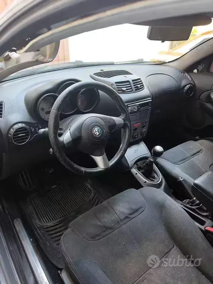 Usata Alfa Romeo GT 150 CV (110 kW) 2006 Coupé