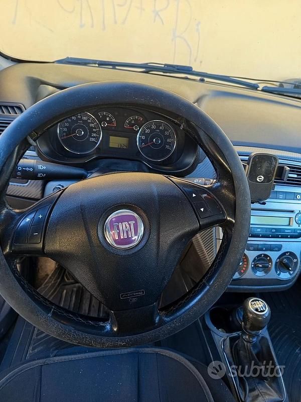 Usata Fiat Grande Punto Dynamic 90 CV (66 kW) 2009 Nero Utilitaria