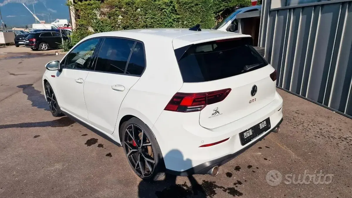 Usata VW Golf VIII GTI 245 CV (180 kW) 2022 Berlina