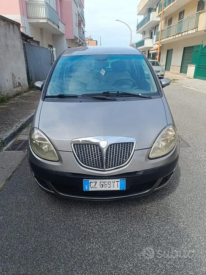 Usata Lancia Musa 90 CV (66 kW) 2006 Monovolume