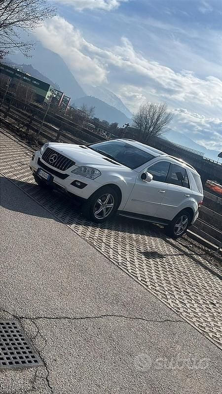Usata Mercedes ML350 Premium 2009 Bianco SUV