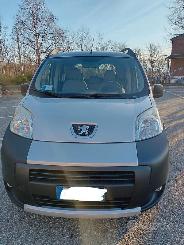 Grigio Usata 2011 Peugeot Bipper Monovolume | 3500 € (Ottimo prezzo) - Immagine 1/4