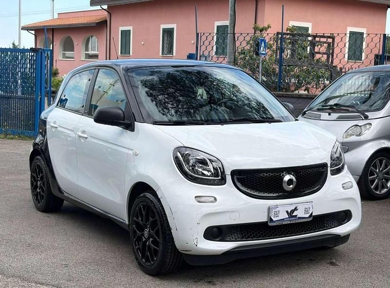 Usata Smart ForFour Passion 90 CV (66 kW) 2018 Bianco Utilitaria