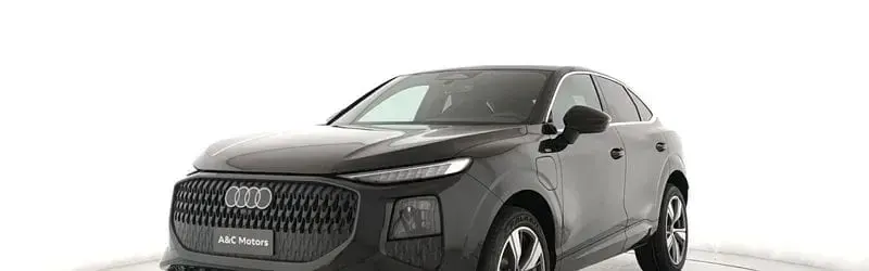 Nuova Audi Q3 Sportback S-Line 272 CV (200 kW) 2026 Verde SUV