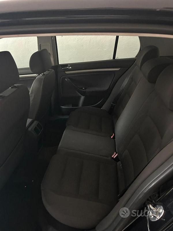 Usata VW Golf IV 105 CV (77 kW) 2005 Nero Berlina