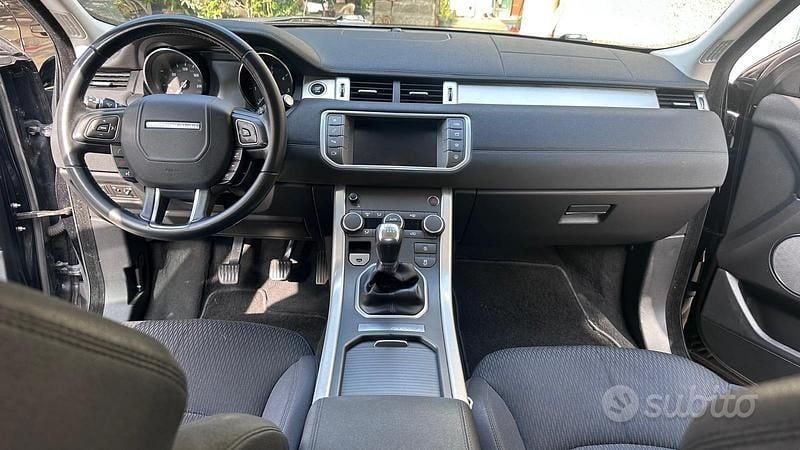 Usata Land Rover Range Rover evoque 150 CV (110 kW) 2018 Nero Berlina