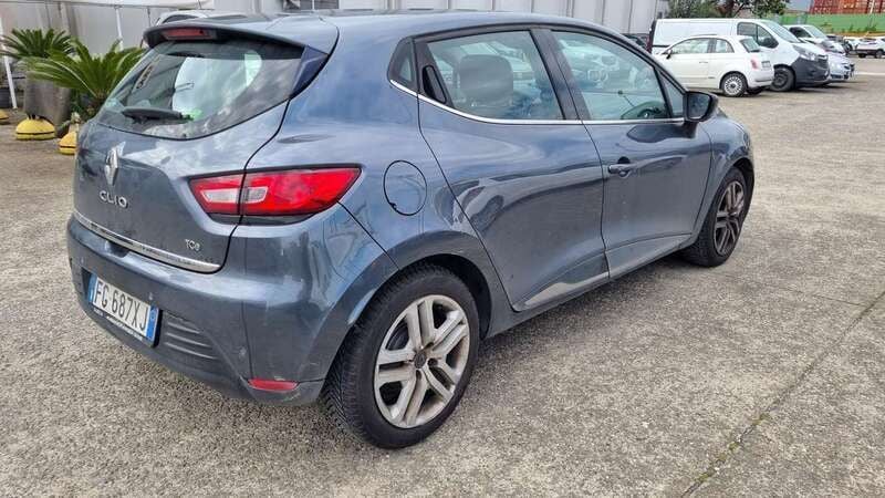 Usata Renault Clio Zen 90 CV (66 kW) 2017 Blu/azzurro Utilitaria