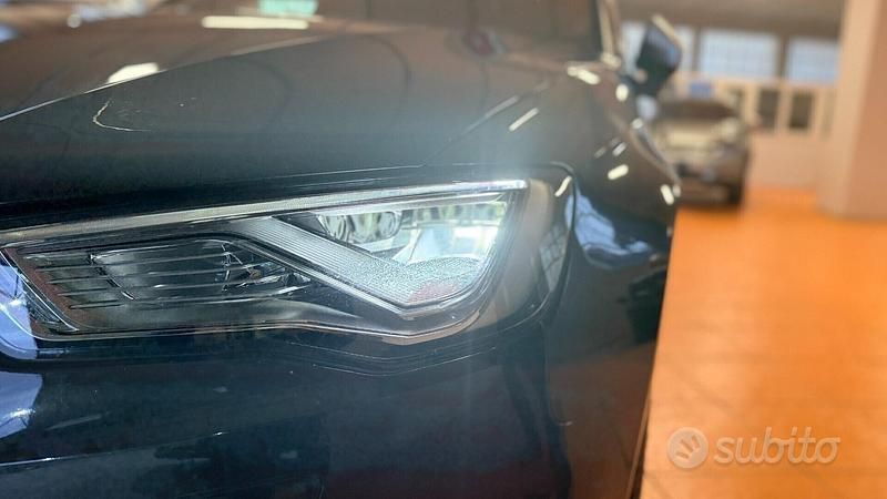 Käytetty Audi A3 367 HP (269 kW) 2016 Musta Sedan