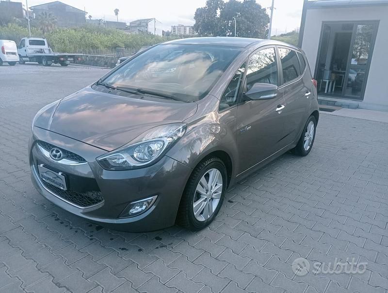 Usata Hyundai ix20 90 CV (66 kW) 2013 Marrone Utilitaria