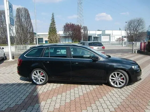 Usata Skoda Octavia 105 CV (77 kW) 2015 Nero Station wagon