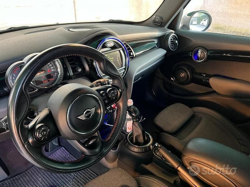 Usata Mini Cooper D Hype 2017 Grigio Utilitaria