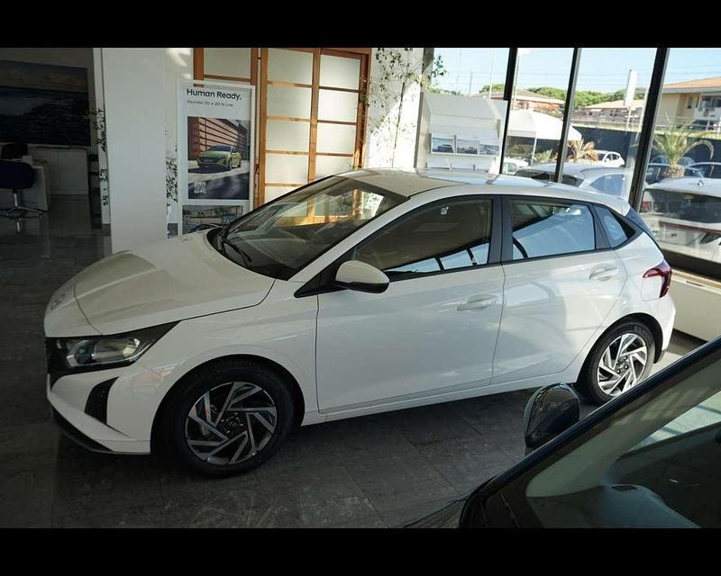 Nuova Hyundai i20 77 CV (56 kW) 2025 Atlas white Utilitaria