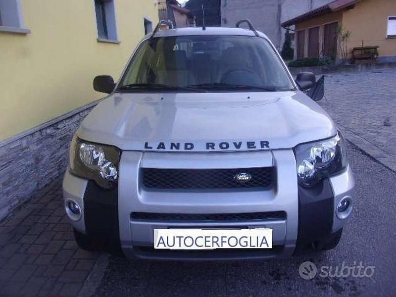 Usata Land Rover Freelander 111 CV (81 kW) 2005 Argento SUV