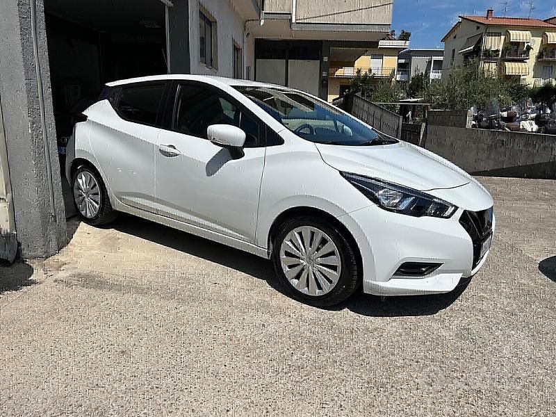 Usata Nissan Micra 100 CV (73 kW) 2020 Bianco Utilitaria