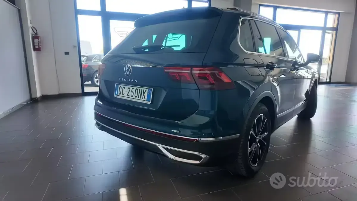 Usata VW Tiguan Elegance 150 CV (110 kW) 2020 Verde SUV
