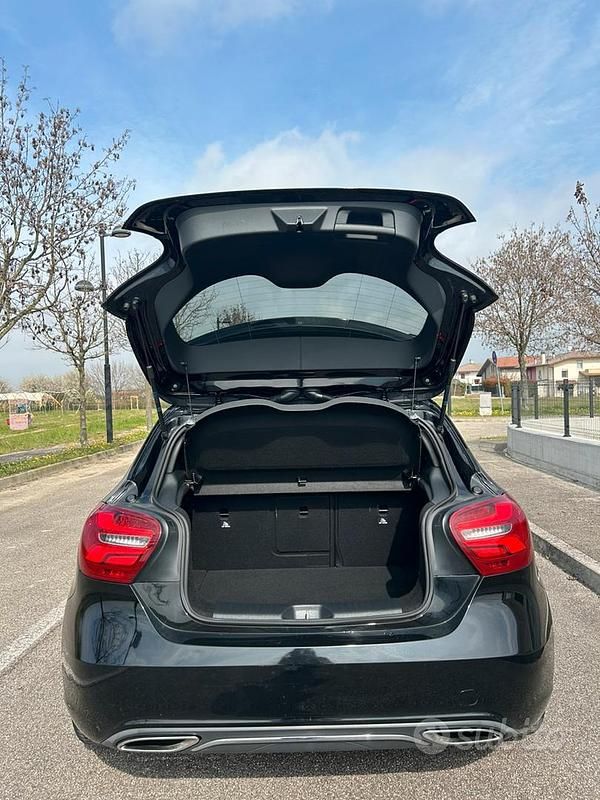 Usata Mercedes A200 136 CV (100 kW) 2017 Nero Berlina