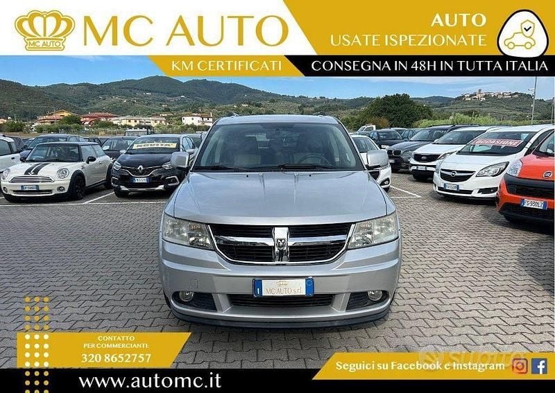 Usata Dodge Journey 140 CV (102 kW) 2010 Grigio SUV