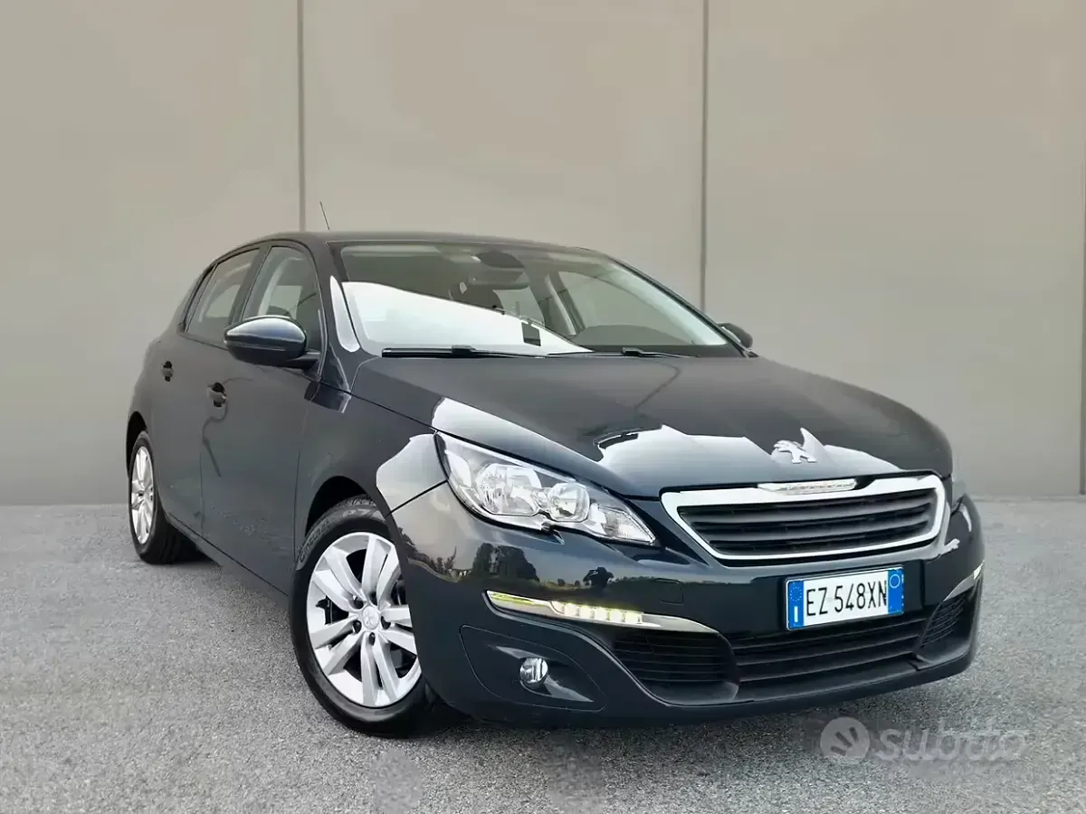 Usata Peugeot 308 Active 116 CV (85 kW) 2015 Grigio Berlina