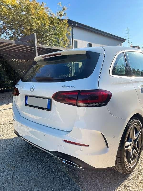 Usata Mercedes B220 Premium 190 CV (139 kW) 2021 Bianco Monovolume