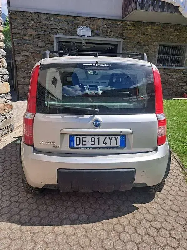 Usata Fiat Panda 4x4 69 CV (50 kW) 2007 Argento Utilitaria
