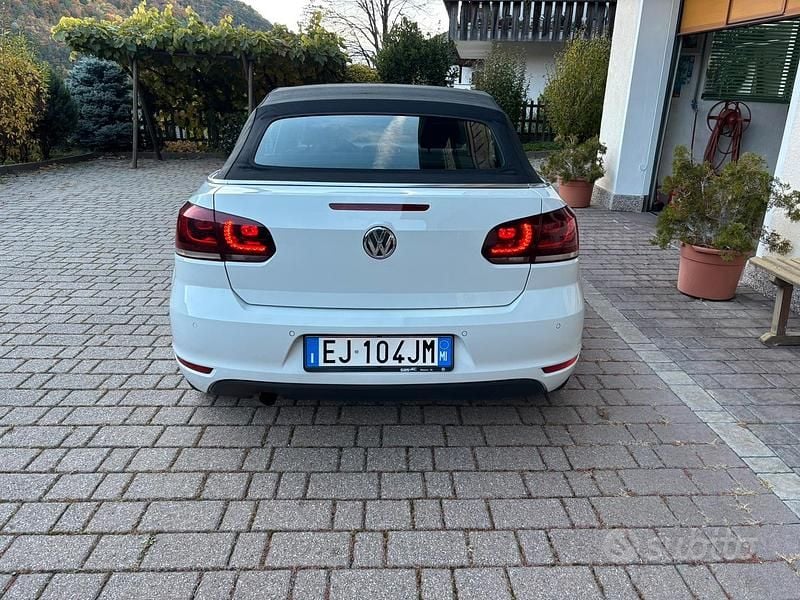 Usata VW Golf Exclusive 105 CV (77 kW) 2011 Cabrio
