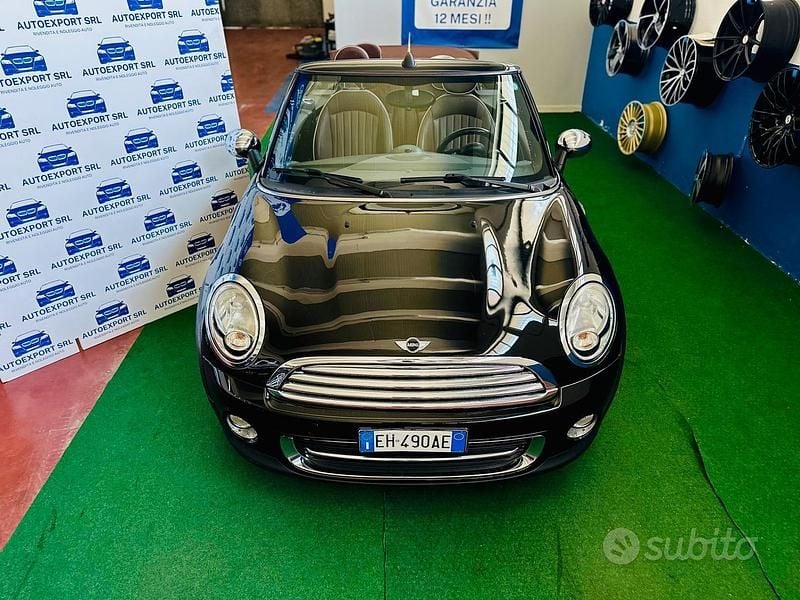 Usata Mini Cooper Cabriolet 122 CV (89 kW) 2012 Nero Cabrio