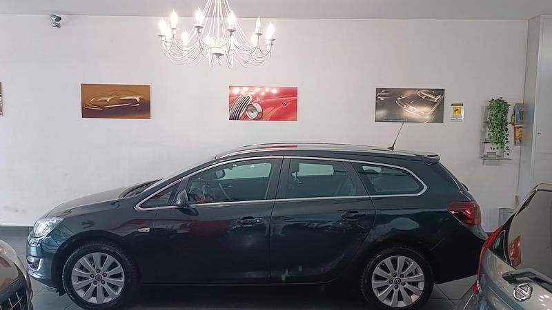 Occasion Opel Astra Cosmo 130 ch (95 kW) 2014 Noir Break