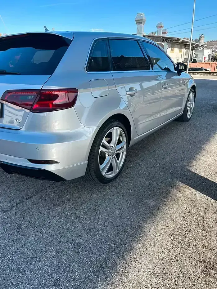 Usata Audi A3 2013 Grigio Berlina