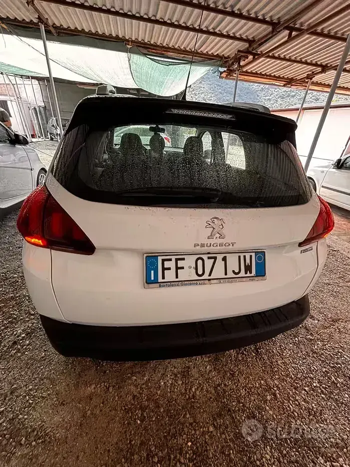 Usata Peugeot 2008 82 CV (60 kW) 2016 Bianco SUV